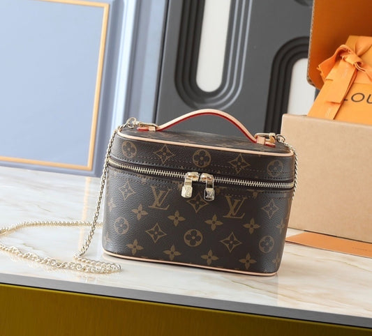 Bailey Makeup Bag